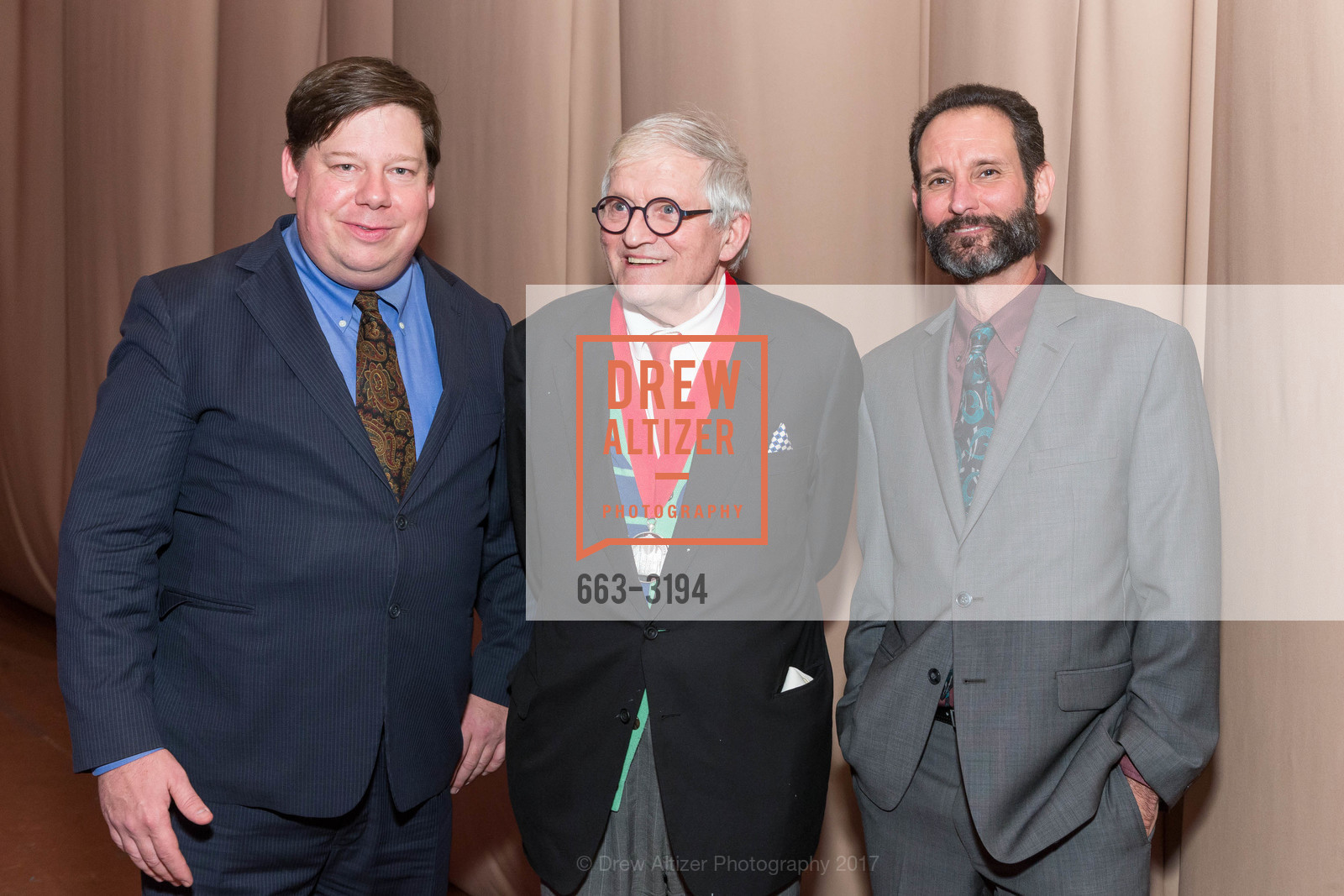 Garnett Bruce, David Hockney, Gary Marder, San Francisco Opera Medal: David Hockney, San Francisco Opera House. 301 Van Ness Ave, December 3rd, 2017, Photo #663-3194 Garnett Bruce, David Hockney, Gary Marder, Photo #663-3194