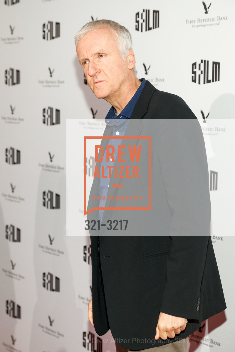 James Cameron, SFFILM Awards Night 2017, Palace of Fine Arts. 3301 Lyon Street, December 5th, 2017, Photo #321-3217 James Cameron, Photo #321-3217