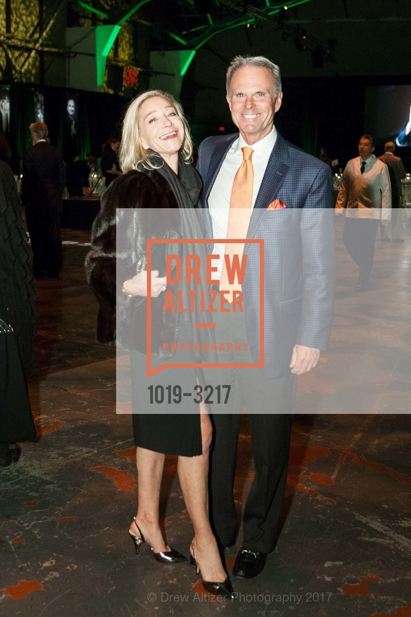 Kelly Vincent, Kevin Romak, SFFILM Awards Night 2017, Palace of Fine Arts. 3301 Lyon Street, December 5th, 2017, Photo #1019-3217 Kelly Vincent, Kevin Romak, Photo #1019-3217