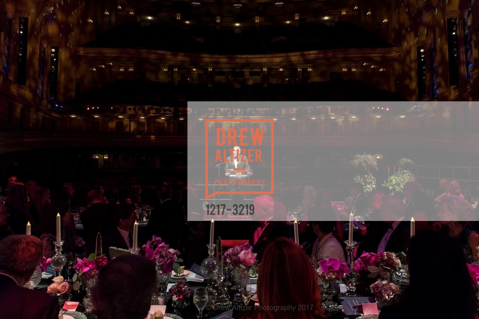 Atmosphere, Dinner on the Opera House Stage 2017, War Memorial Opera House, December 4th, 2017, Photo #1217-3219 Atmosphere, Photo #1217-3219