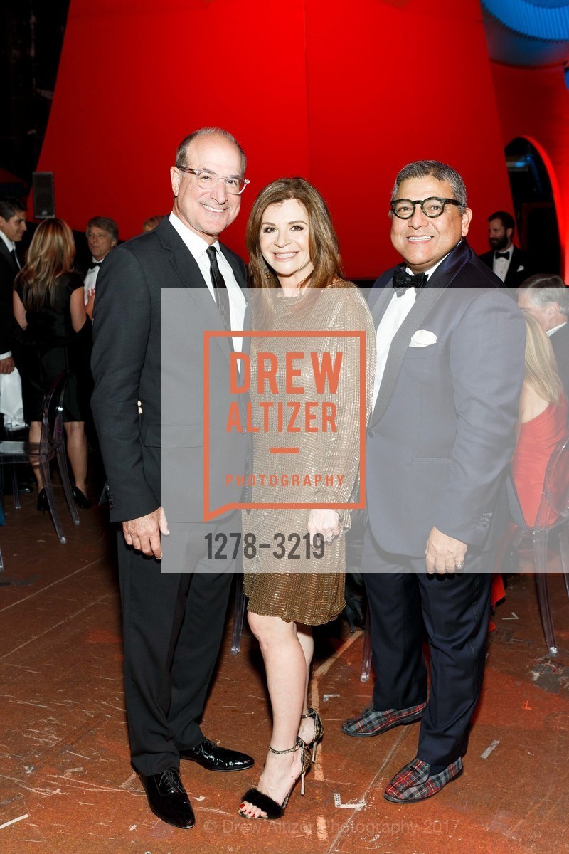 Victor Makras, Farah Makras, Riccardo Benavides, Dinner on the Opera House Stage 2017, War Memorial Opera House, December 4th, 2017, Photo #1278-3219 Victor Makras, Farah Makras, Riccardo Benavides, Photo #1278-3219