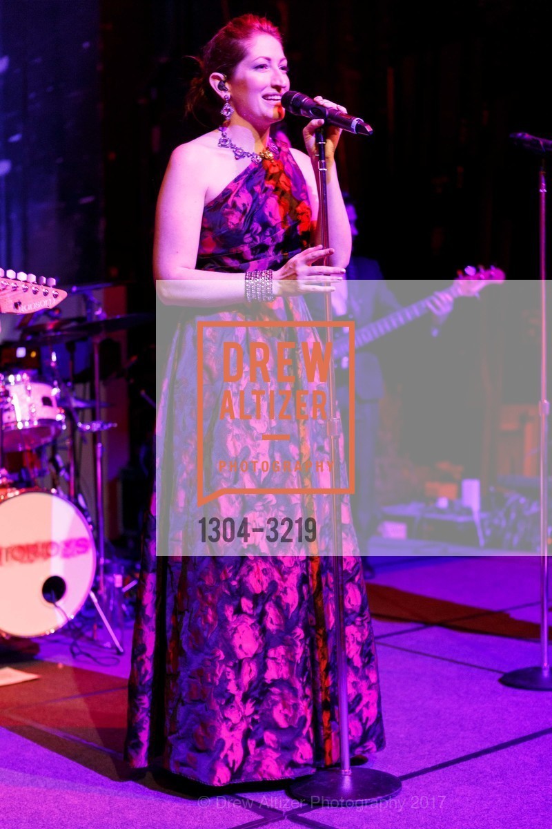 Performance, Dinner on the Opera House Stage 2017, War Memorial Opera House, December 4th, 2017, Photo #1304-3219 Performance, Photo #1304-3219
