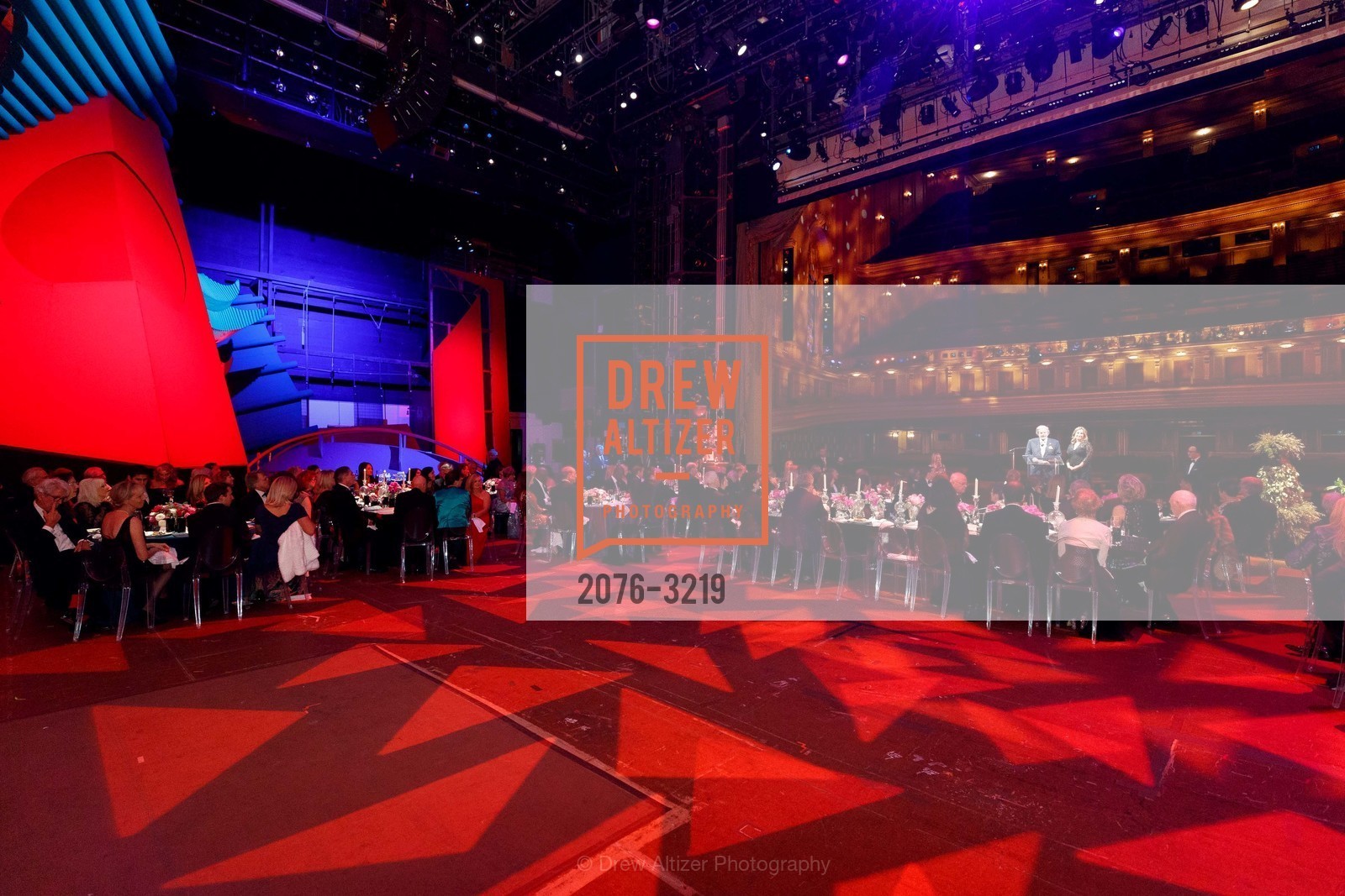 Atmosphere, Dinner on the Opera House Stage 2017, War Memorial Opera House, Photo #2076-3219 Atmosphere, Photo #2076-3219