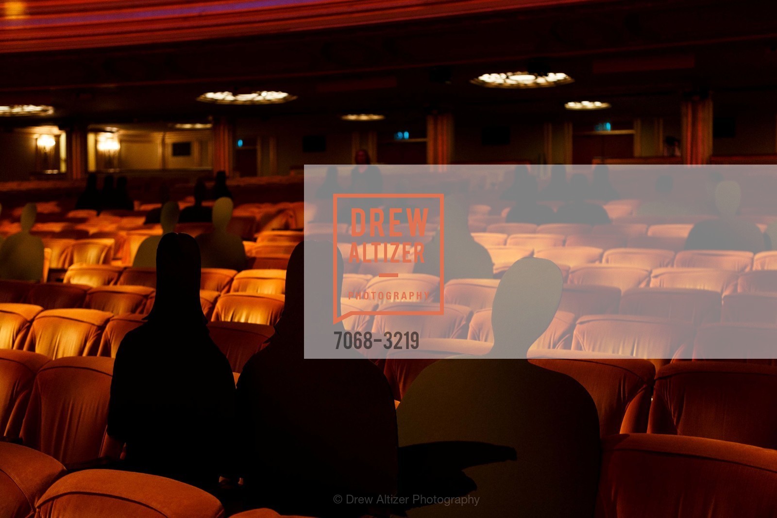 Atmosphere, Dinner on the Opera House Stage 2017, War Memorial Opera House, Photo #7068-3219 Atmosphere, Photo #7068-3219