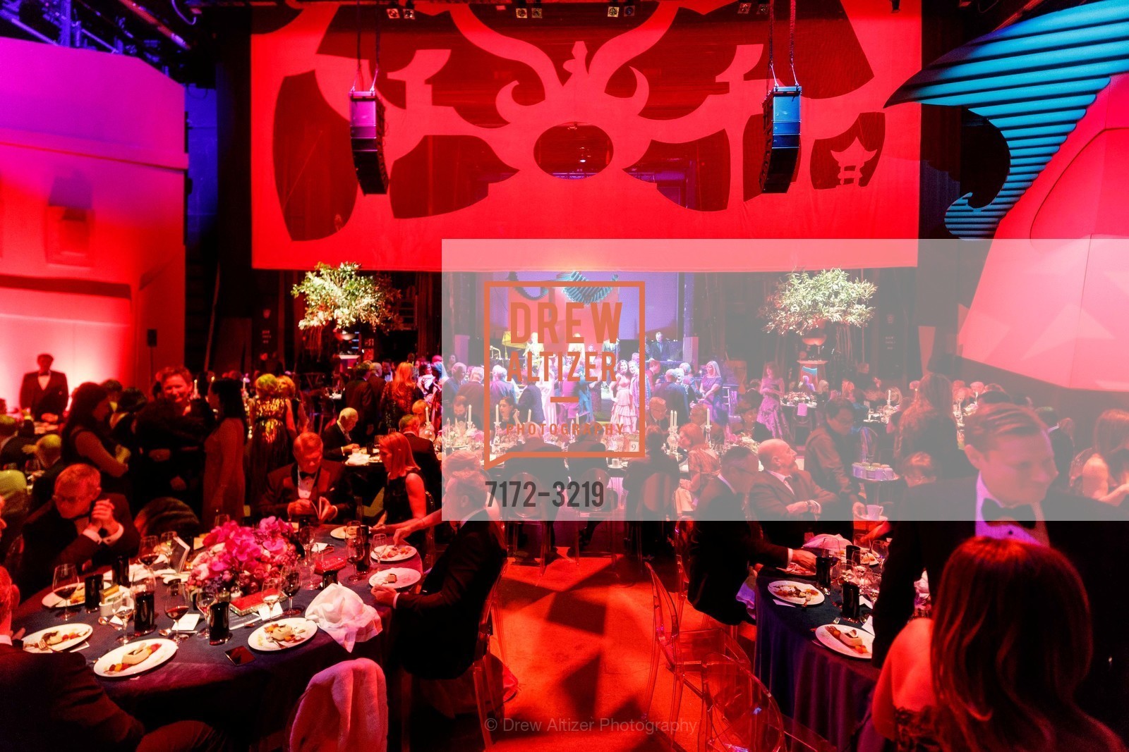 Atmosphere, Dinner on the Opera House Stage 2017, War Memorial Opera House, Photo #7172-3219 Atmosphere, Photo #7172-3219