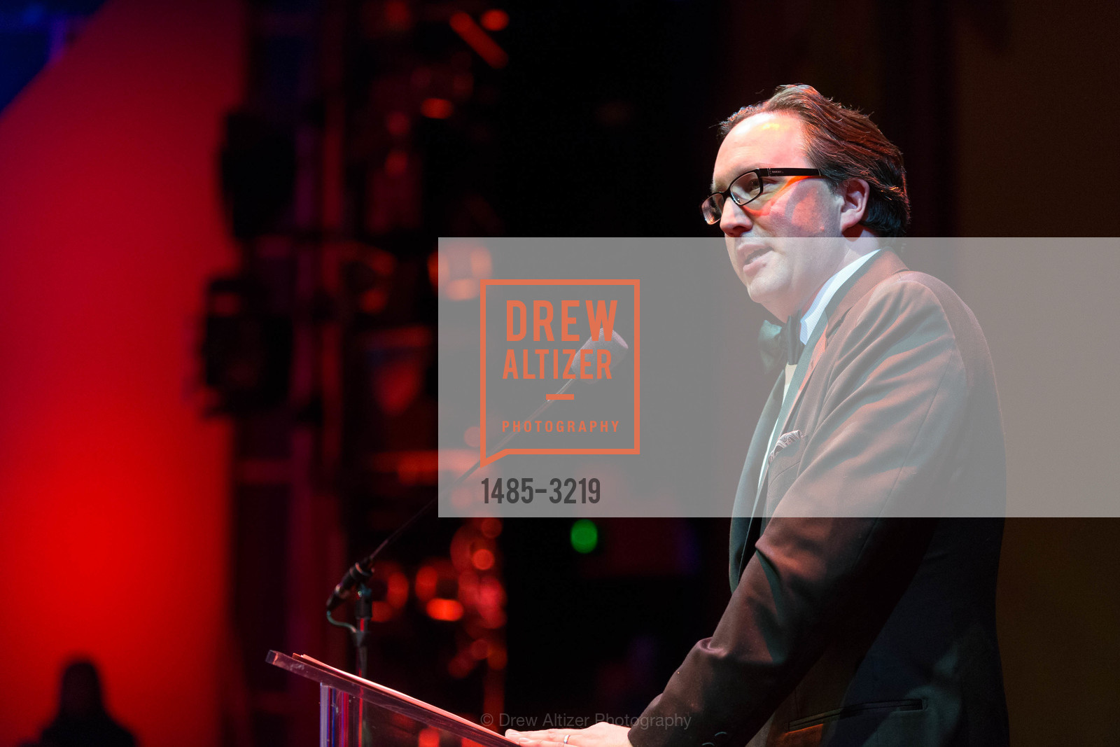 Matthew Shilvock, Dinner on the Opera House Stage 2017, War Memorial Opera House, Photo #1485-3219 Matthew Shilvock, Photo #1485-3219