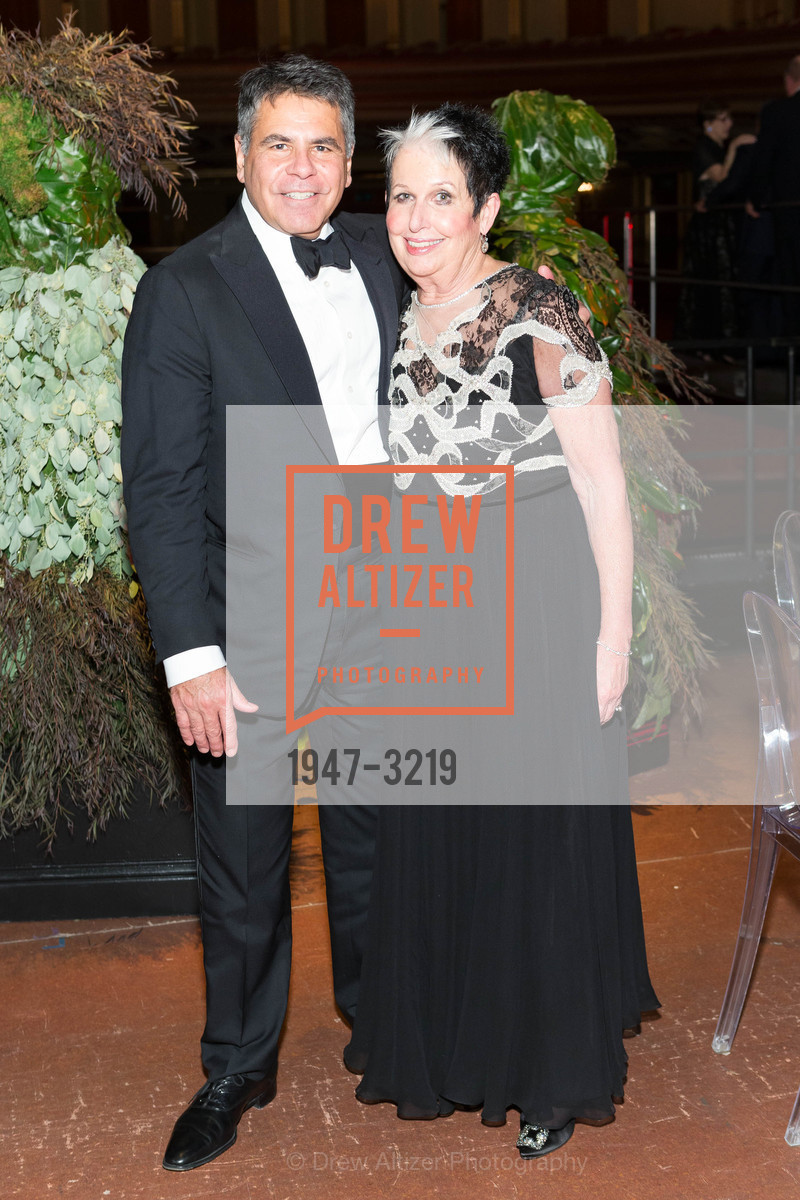 Gary Garabedian, Karen Kubin, Dinner on the Opera House Stage 2017, War Memorial Opera House, Photo #1947-3219 Gary Garabedian, Karen Kubin, Photo #1947-3219