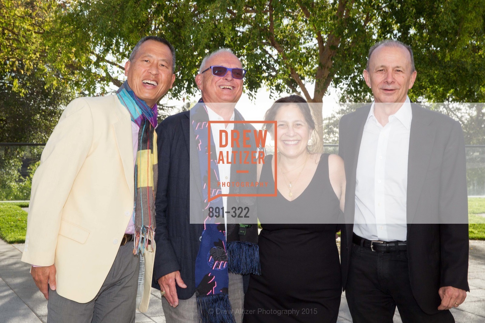 Darrell Louie, Paul Templeton, Michelle Owen, Stewart Owen, Gucci & Vogue Dinner, UC Berkeley's Greek Theatre. UC Berkeley's Greek Theatre, . 2001 Gayley Rd, September 25th, 2015, Photo #891-322 Darrell Louie, Paul Templeton, Michelle Owen, Stewart Owen, Photo #891-322