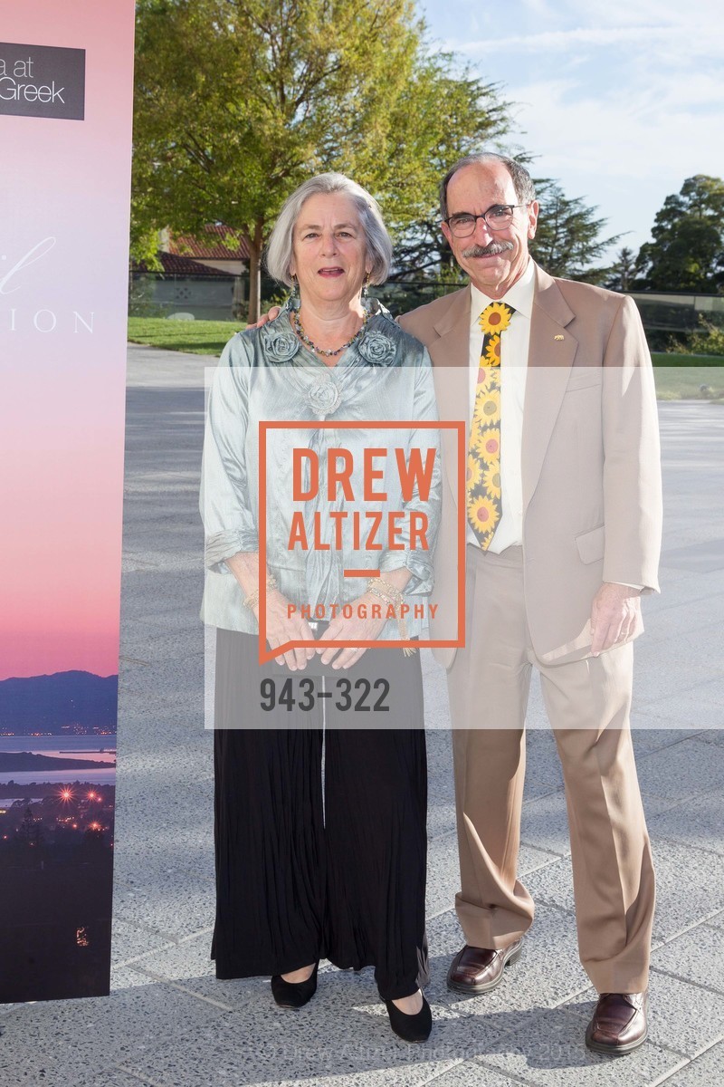 Amy Roth, Bob Epstein, Gucci & Vogue Dinner, UC Berkeley's Greek Theatre. UC Berkeley's Greek Theatre, . 2001 Gayley Rd, September 25th, 2015, Photo #943-322 Amy Roth, Bob Epstein, Photo #943-322