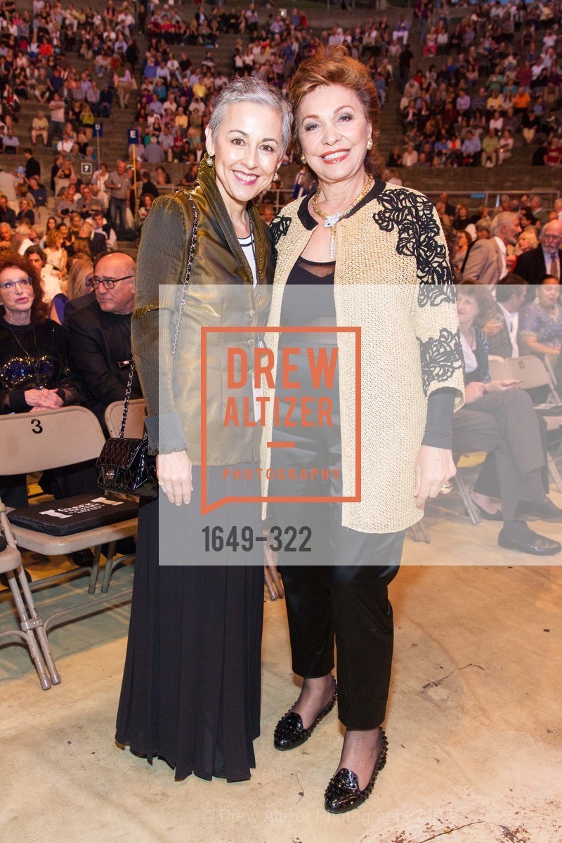 Sako Fisher, Maria Manetti Shrem, Gucci & Vogue Dinner, UC Berkeley's Greek Theatre. UC Berkeley's Greek Theatre, . 2001 Gayley Rd, September 25th, 2015, Photo #1649-322 Sako Fisher, Maria Manetti Shrem, Photo #1649-322
