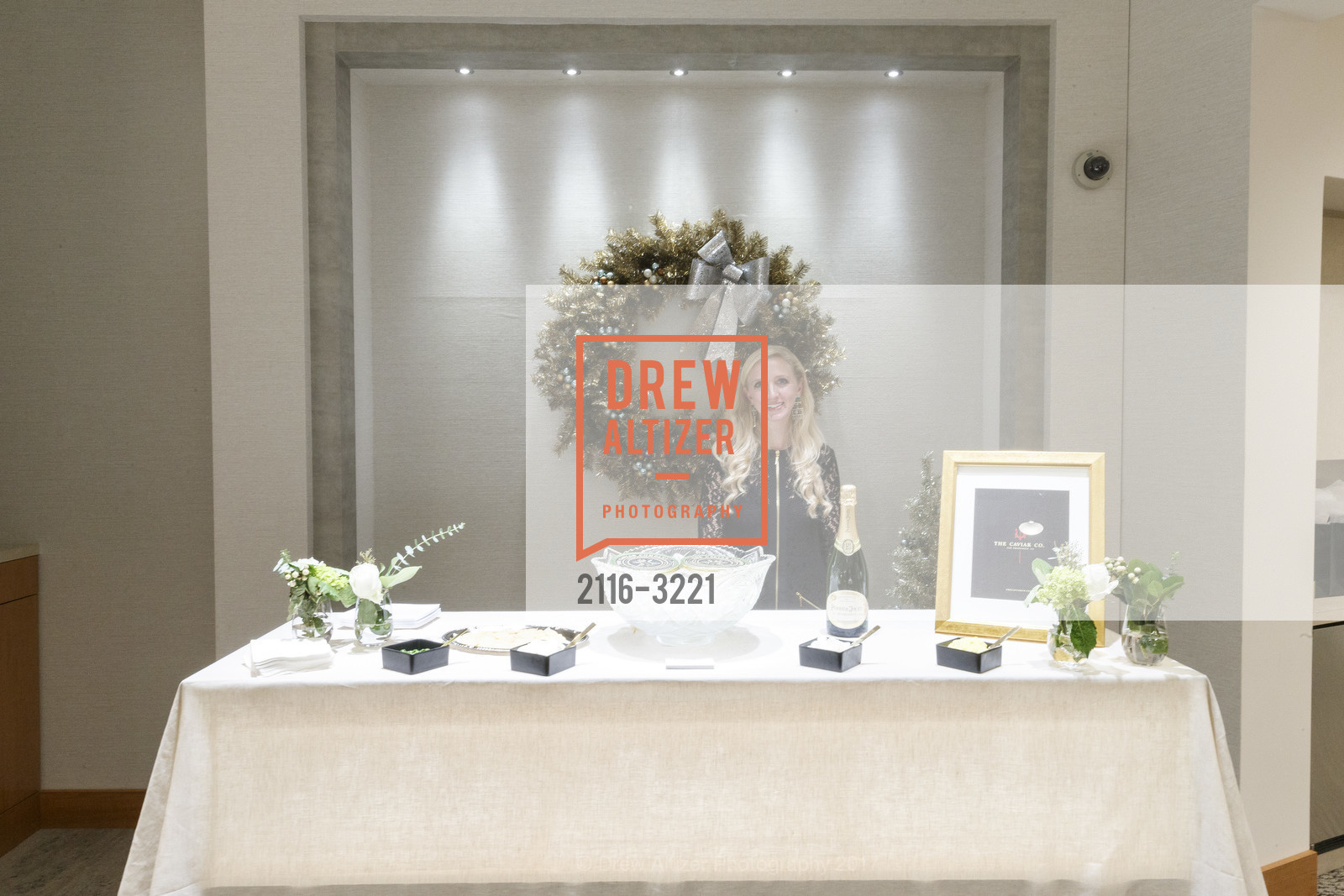 Atmosphere, Harry Kotlar Screening at Shreve & Co., Shreve & Co. 150 Post St, December 5th, 2017, Photo #2116-3221 Atmosphere, Photo #2116-3221