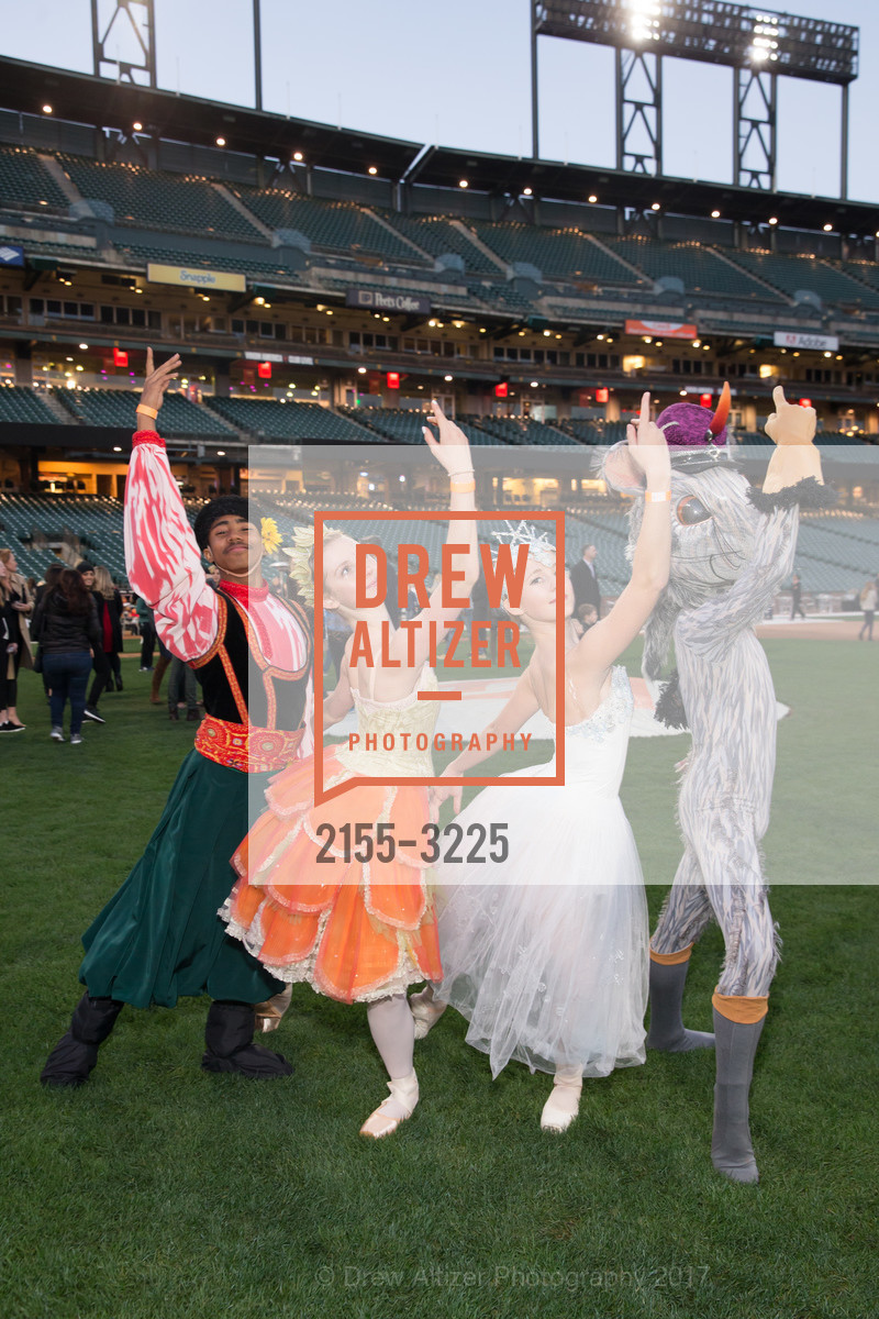 Dancers, Holiday Heroes 2017, AT&T Park. 24 Willie Mays Plaza, San Francisco, CA, December 5th, 2017, Photo #2155-3225 Dancers, Photo #2155-3225