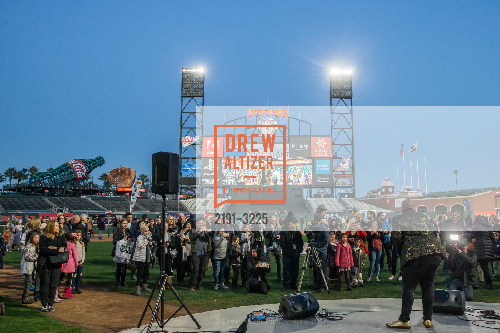Atmosphere, Holiday Heroes 2017, AT&T Park. 24 Willie Mays Plaza, San Francisco, CA, December 5th, 2017, Photo #2191-3225 Atmosphere, Photo #2191-3225