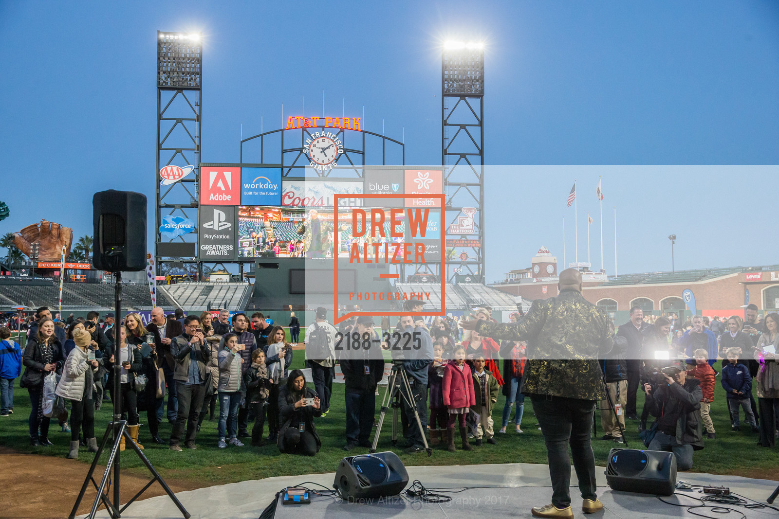 Atmosphere, Holiday Heroes 2017, AT&T Park. 24 Willie Mays Plaza, San Francisco, CA, December 5th, 2017, Photo #2188-3225 Atmosphere, Photo #2188-3225