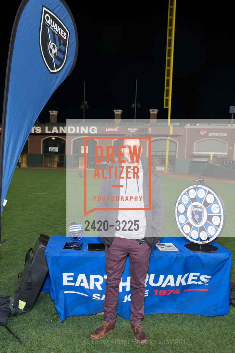 Chris Wondolowski, Holiday Heroes 2017, AT&T Park. 24 Willie Mays Plaza, San Francisco, CA, December 5th, 2017, Photo #2420-3225 Chris Wondolowski, Photo #2420-3225