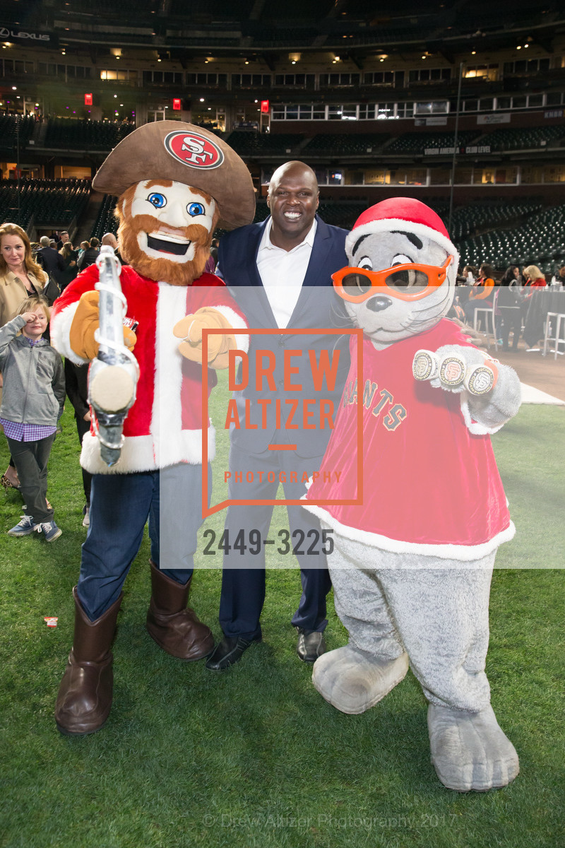Adonal Foyle, Holiday Heroes 2017, AT&T Park. 24 Willie Mays Plaza, San Francisco, CA, December 5th, 2017, Photo #2449-3225 Adonal Foyle, Photo #2449-3225