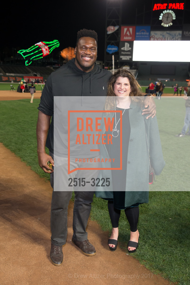 Kelechi Osemele, Amy Wender-Hoch, Holiday Heroes 2017, AT&T Park. 24 Willie Mays Plaza, San Francisco, CA, December 5th, 2017, Photo #2515-3225 Kelechi Osemele, Amy Wender-Hoch, Photo #2515-3225