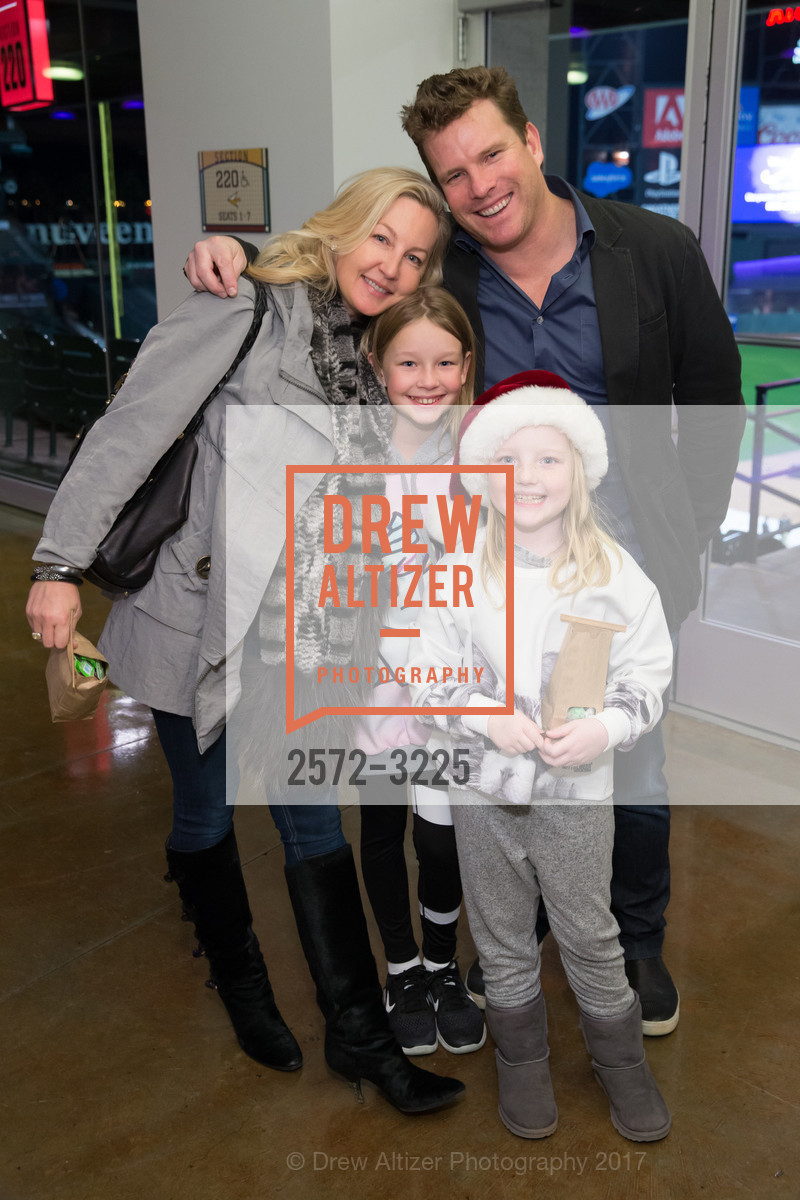 Jordan Adair, Scarlett Stephens, Brad Stephens, Vanessa Stephens, Holiday Heroes 2017, AT&T Park. 24 Willie Mays Plaza, San Francisco, CA, December 5th, 2017, Photo #2572-3225 Jordan Adair, Scarlett Stephens, Brad Stephens, Vanessa Stephens, Photo #2572-3225