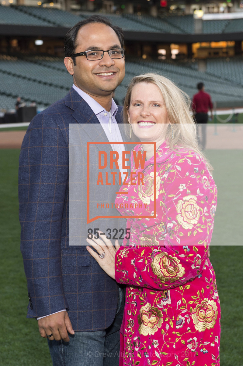 Mainul Mondal, Marie Hurabiell, Photo #85-3225