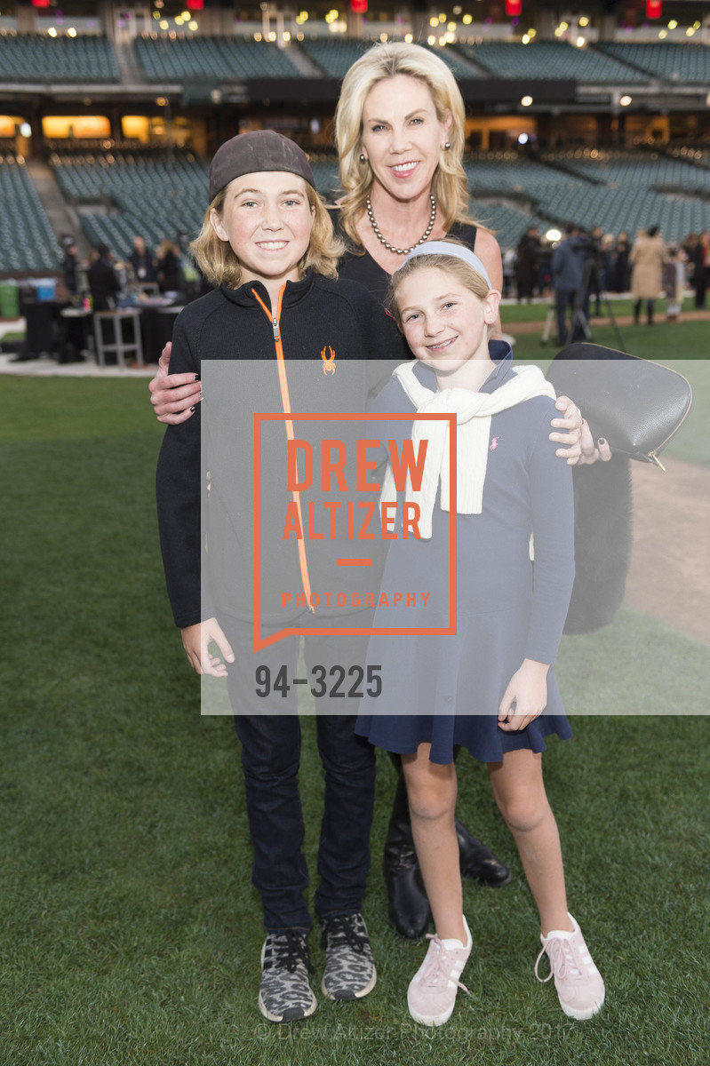 Aidan Carney, Tracy Carney Skytt, Fiona Carney Skytt, Holiday Heroes 2017, AT&T Park. 24 Willie Mays Plaza, San Francisco, CA, December 5th, 2017, Photo #94-3225 Aidan Carney, Tracy Carney Skytt, Fiona Carney Skytt, Photo #94-3225