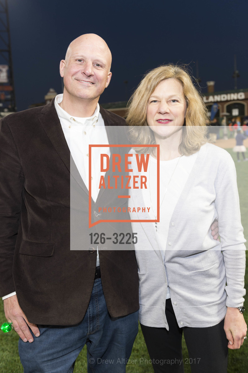 Mills Levine, Anya Levine, Holiday Heroes 2017, AT&T Park. 24 Willie Mays Plaza, San Francisco, CA, December 5th, 2017, Photo #126-3225 Mills Levine, Anya Levine, Photo #126-3225