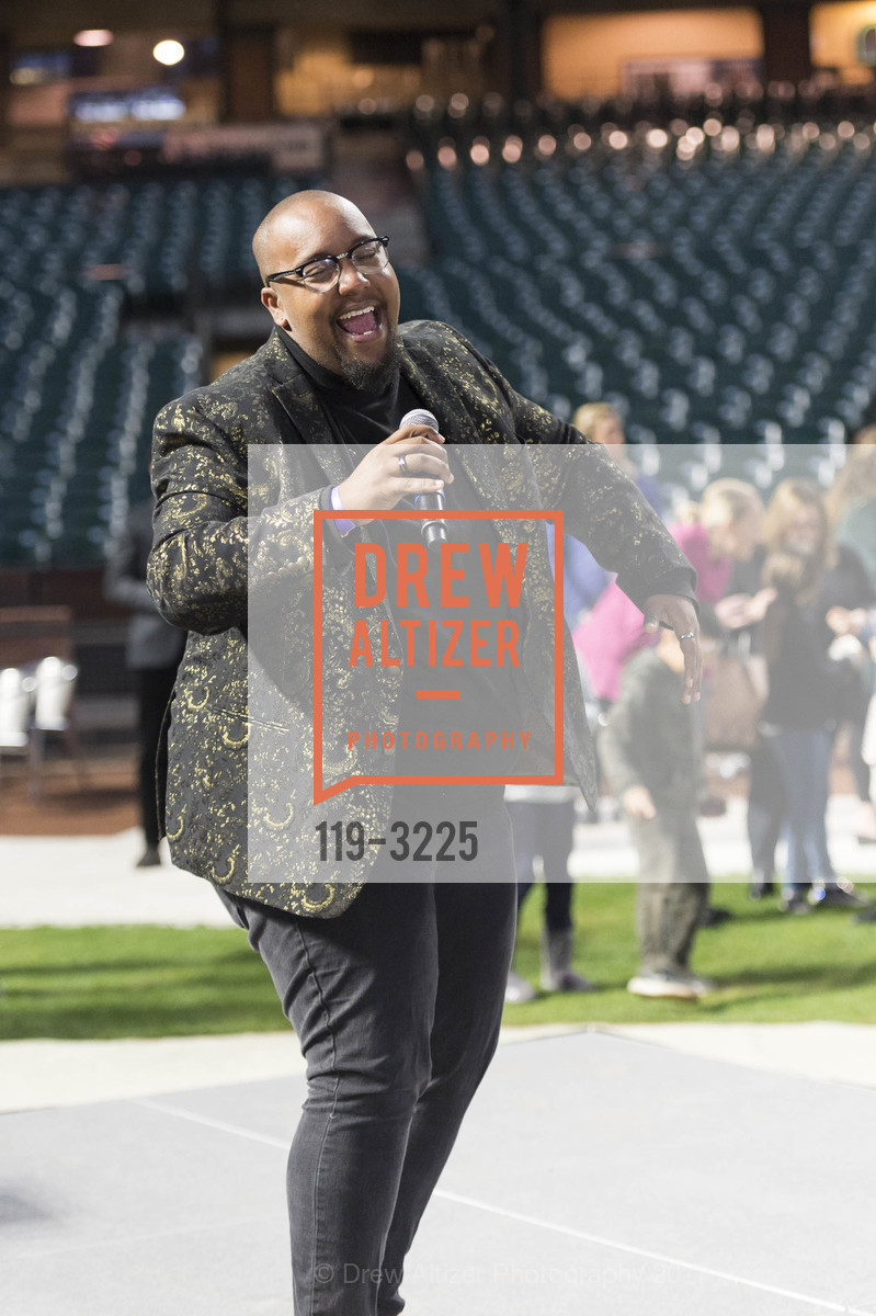 Performance, Holiday Heroes 2017, AT&T Park. 24 Willie Mays Plaza, San Francisco, CA, December 5th, 2017, Photo #119-3225 Performance, Photo #119-3225