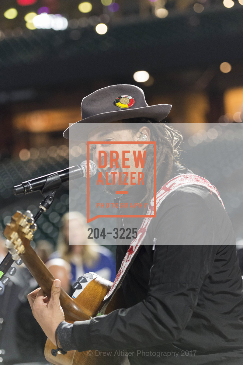 Michael Franti, Holiday Heroes 2017, AT&T Park. 24 Willie Mays Plaza, San Francisco, CA, December 5th, 2017, Photo #204-3225 Michael Franti, Photo #204-3225