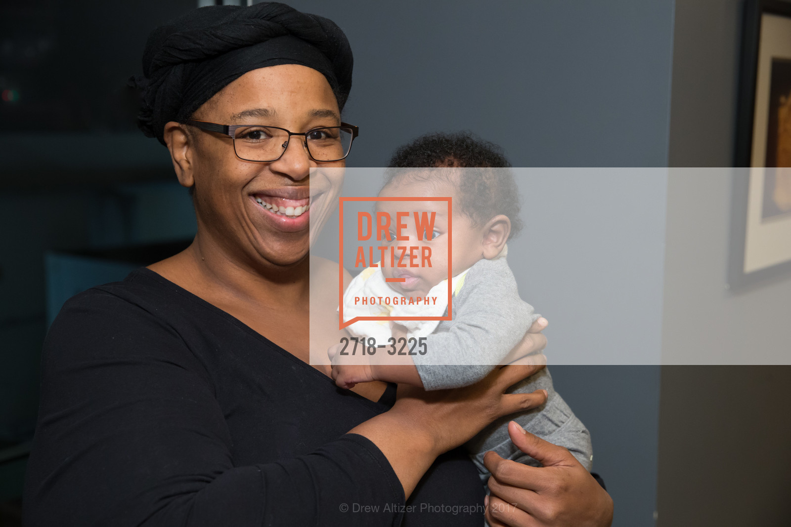 Helena Edwards, Winslow Edwards, Moshelena Edwards, Holiday Heroes 2017, AT&T Park. 24 Willie Mays Plaza, San Francisco, CA, December 5th, 2017, Photo #2718-3225 Helena Edwards, Winslow Edwards, Moshelena Edwards, Photo #2718-3225