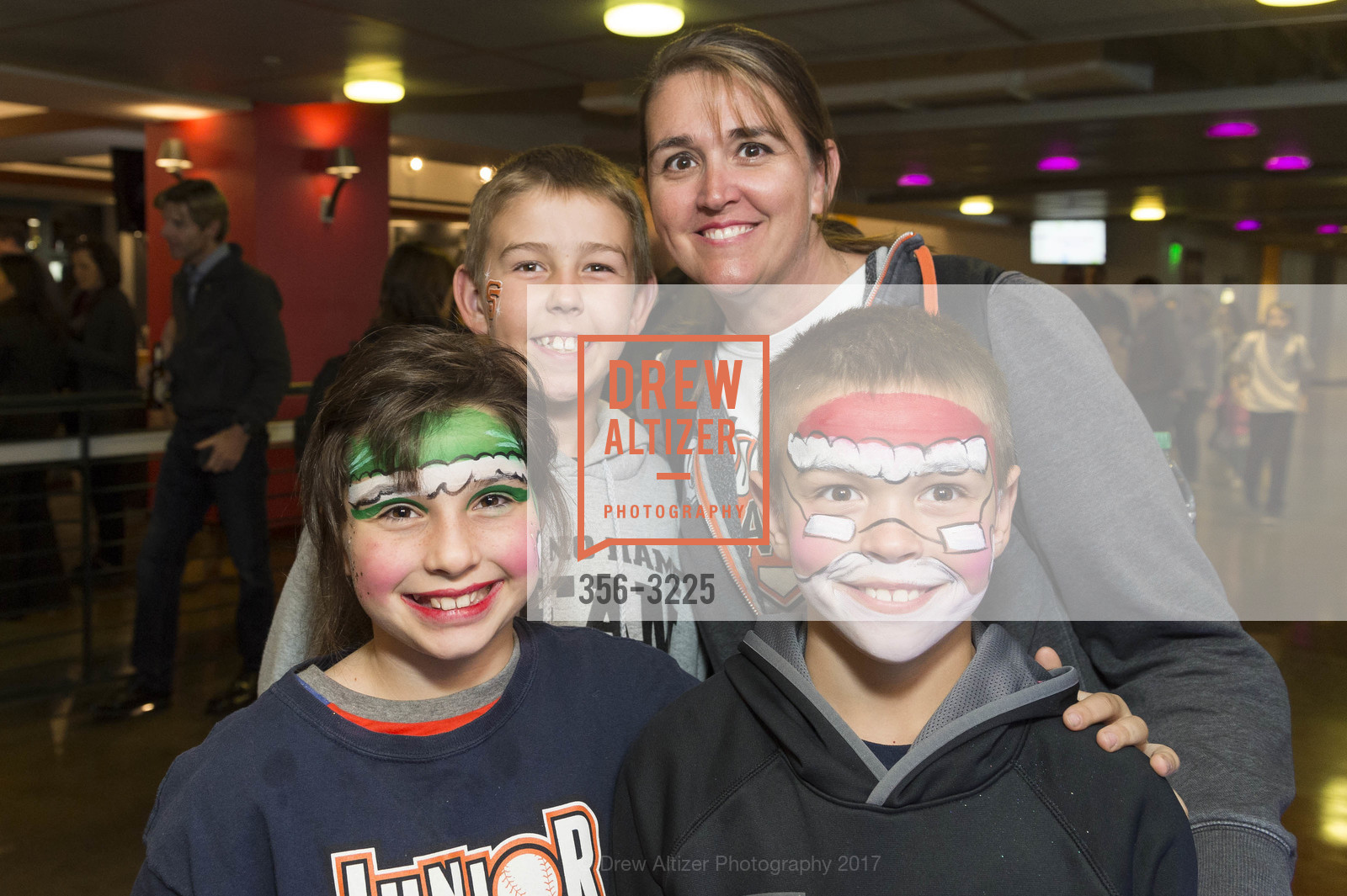 Caitlin Coplin, Chad Coplin, Kristi Barker, Curtis Coplin, Holiday Heroes 2017, AT&T Park. 24 Willie Mays Plaza, San Francisco, CA, December 5th, 2017, Photo #356-3225 Caitlin Coplin, Chad Coplin, Kristi Barker, Curtis Coplin, Photo #356-3225