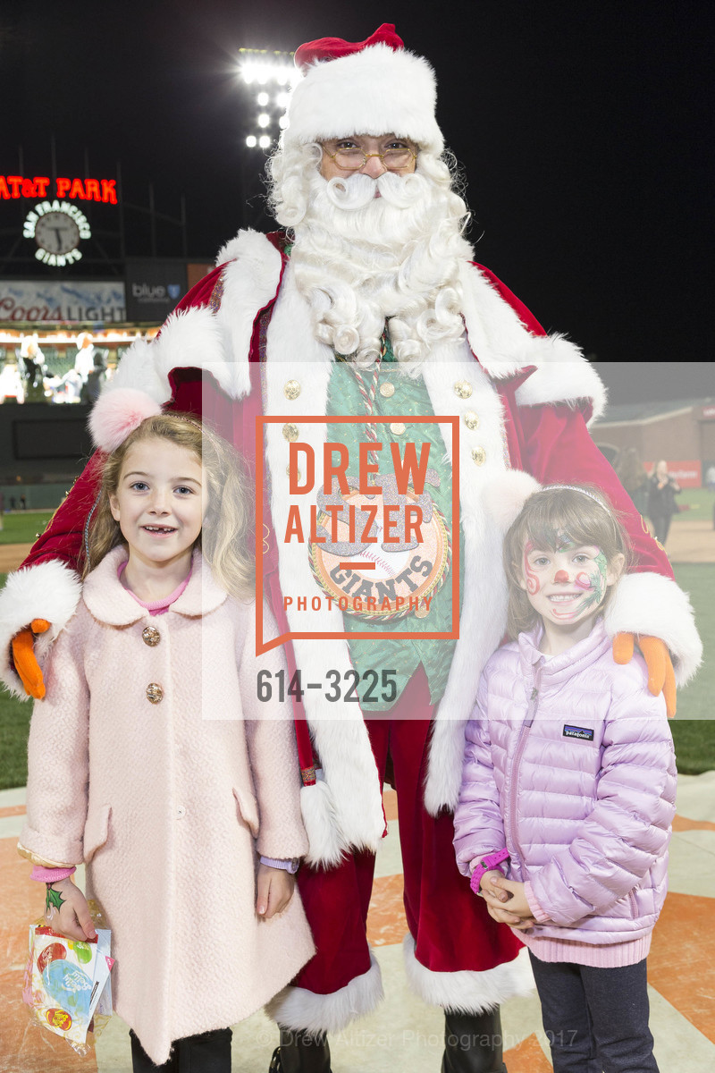 Holiday Heroes 2017, AT&T Park. 24 Willie Mays Plaza, San Francisco, CA, December 5th, 2017, Photo #614-3225 Photo #614-3225
