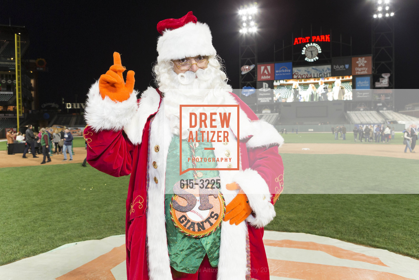 Santa Claus, Holiday Heroes 2017, AT&T Park. 24 Willie Mays Plaza, San Francisco, CA, December 5th, 2017, Photo #615-3225 Santa Claus, Photo #615-3225
