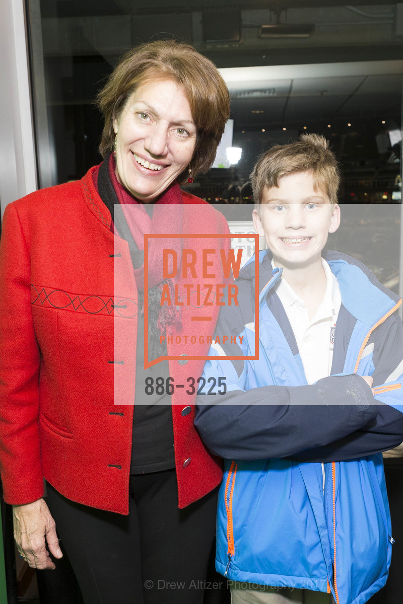 Sue Ann Wercinski, Hale Wercinski, Holiday Heroes 2017, AT&T Park. 24 Willie Mays Plaza, San Francisco, CA, December 5th, 2017, Photo #886-3225 Sue Ann Wercinski, Hale Wercinski, Photo #886-3225