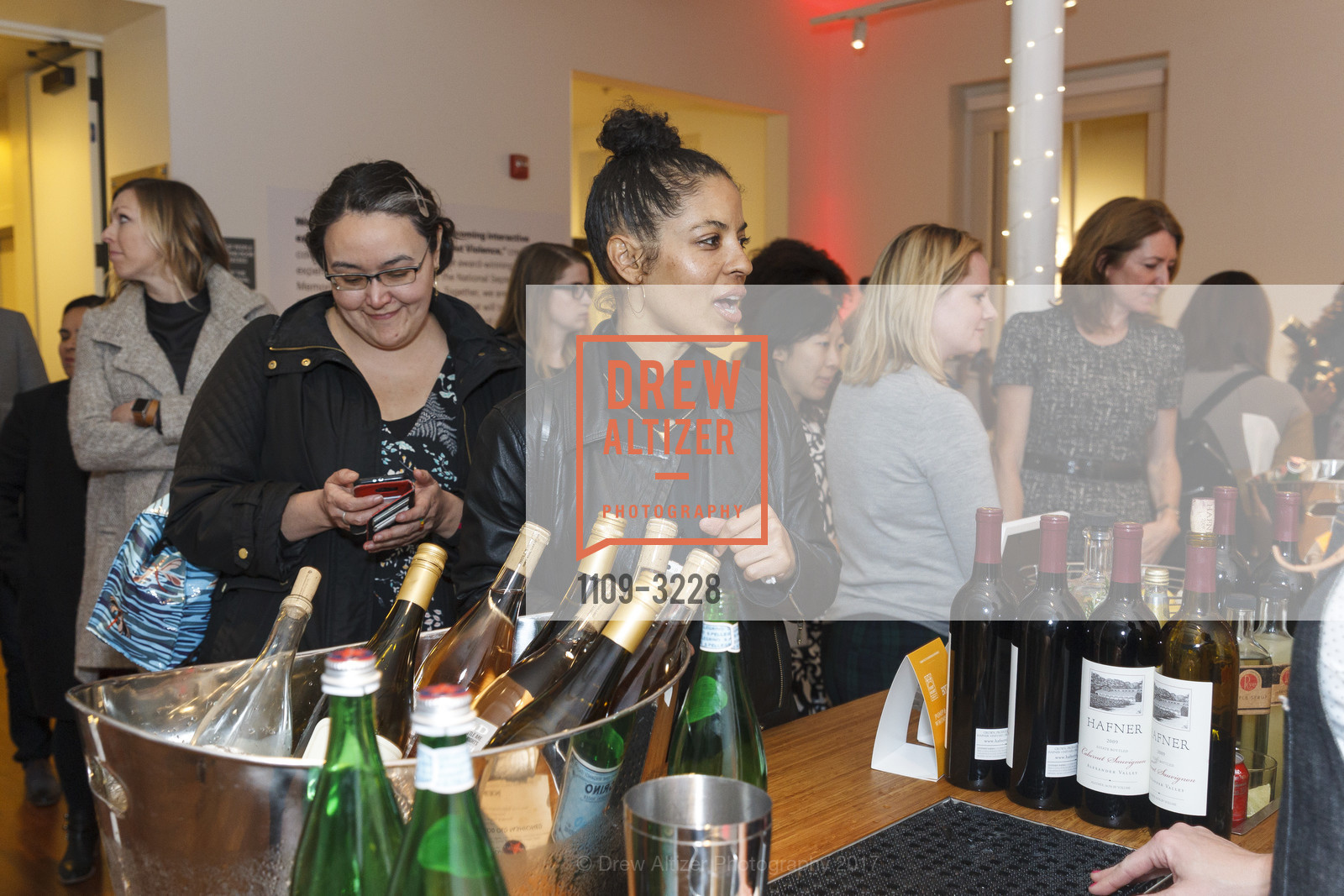 Atmosphere, Phenomenal Woman Conversation & Benefit Reception, Futures Without Violence. 100 Montgomery St, December 5th, 2017, Photo #1109-3228 Atmosphere, Photo #1109-3228