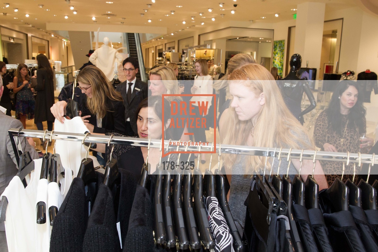 Zem Joaquin, Robyn Beavers, Gucci & Vogue Dinner, Neiman Marcus. Neiman Marcus, September 29th, 2015, Photo #178-325 Zem Joaquin, Robyn Beavers, Photo #178-325