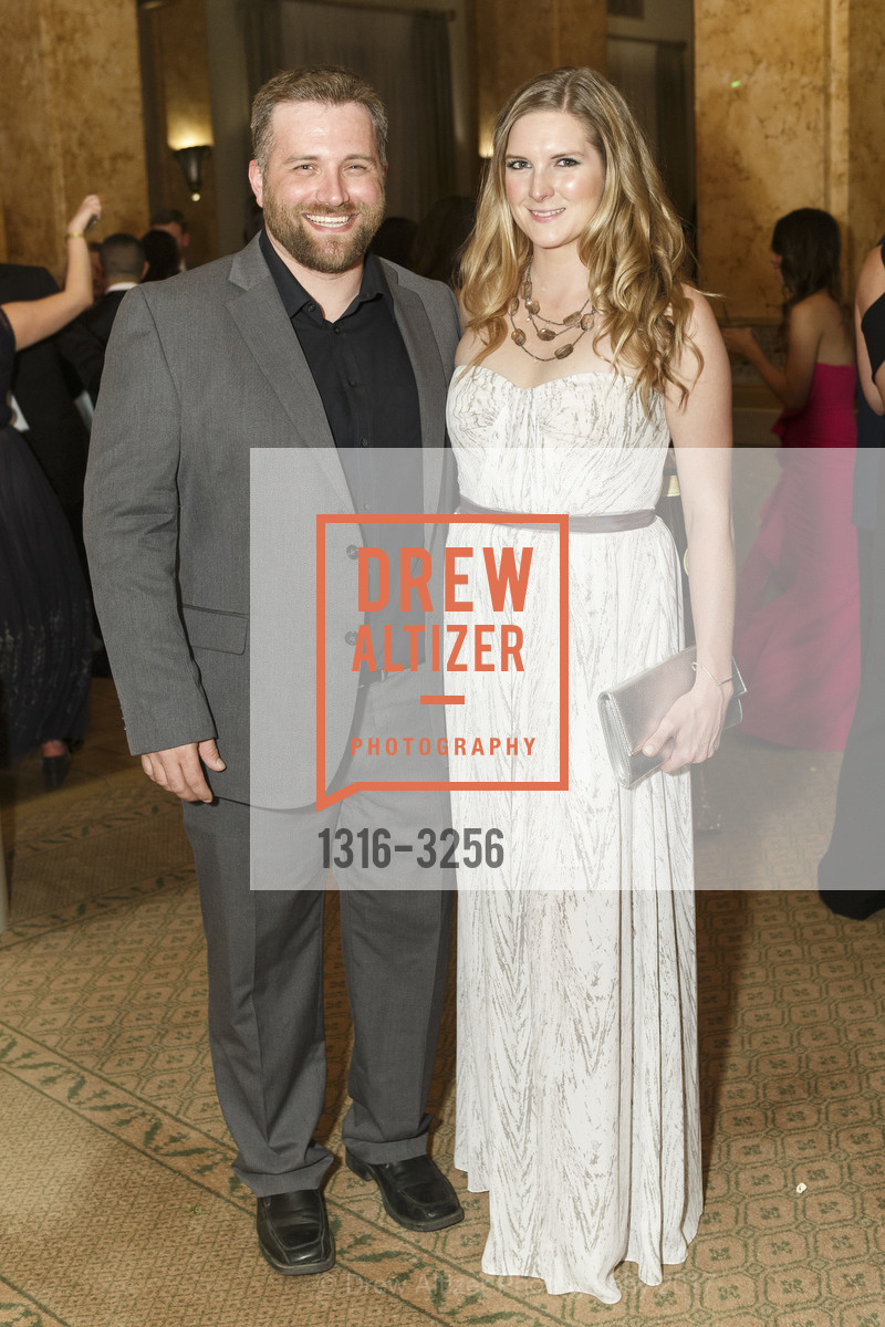 Robert Wambaugh, Elyse Meier, Spinsters of San Francisco Holiday Ball 2017, The Metropolitan Club. 640 Sutter St, San Francisco, CA 94102, December 9th, 2017, Photo #1316-3256 Robert Wambaugh, Elyse Meier, Photo #1316-3256