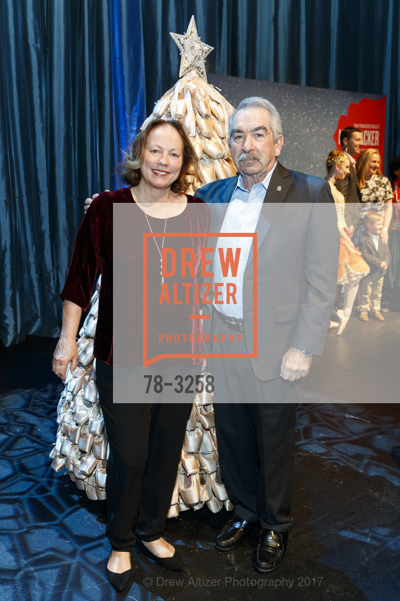 Deborah Sims, Mike Sims, SF Ballet's Nutcracker Benefit Luncheon 2017: Land of Dreams, Davies Symphony Hall, Zellerbach Rehearsal Hall. 201 Van Ness Ave, December 16th, 2017, Photo #78-3258 Deborah Sims, Mike Sims, Photo #78-3258