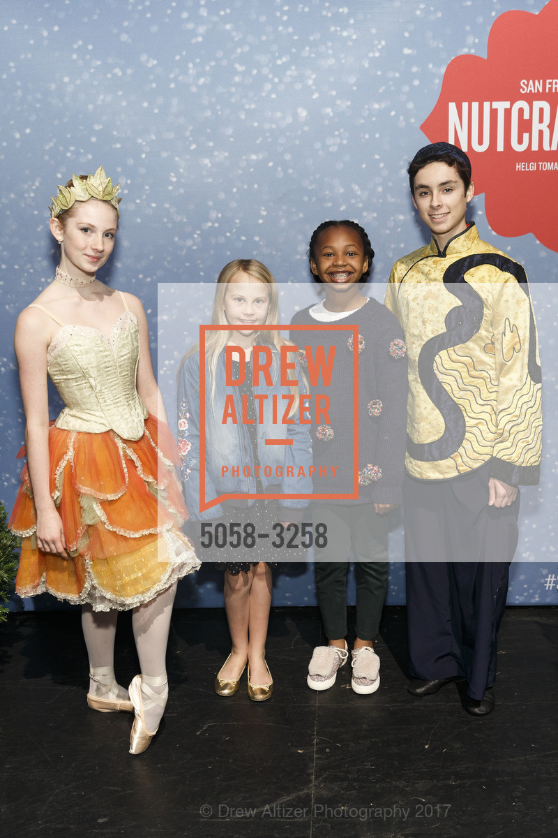 Emma Hearst, Dray Watts, SF Ballet's Nutcracker Benefit Luncheon 2017: Land of Dreams, Davies Symphony Hall, Zellerbach Rehearsal Hall. 201 Van Ness Ave, December 16th, 2017, Photo #5058-3258 Emma Hearst, Dray Watts, Photo #5058-3258