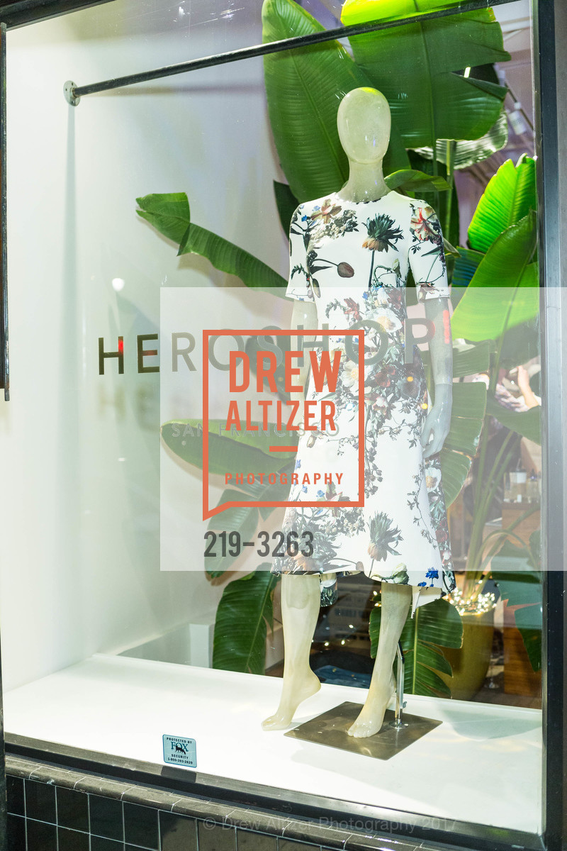 Atmosphere, Hero Shop Event with VERTLY, Hero Shop. 982 Post St, San Francisco, CA 94109, December 14th, 2017, Photo #219-3263 Atmosphere, Photo #219-3263