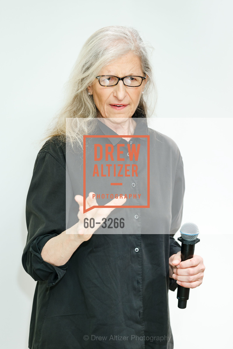 Annie Leibovitz, Neiman Marcus Hosts Annie Leibovitz, Neiman Marcus. 150 Stockton Street, December 13th, 2017, Photo #60-3266 Annie Leibovitz, Photo #60-3266