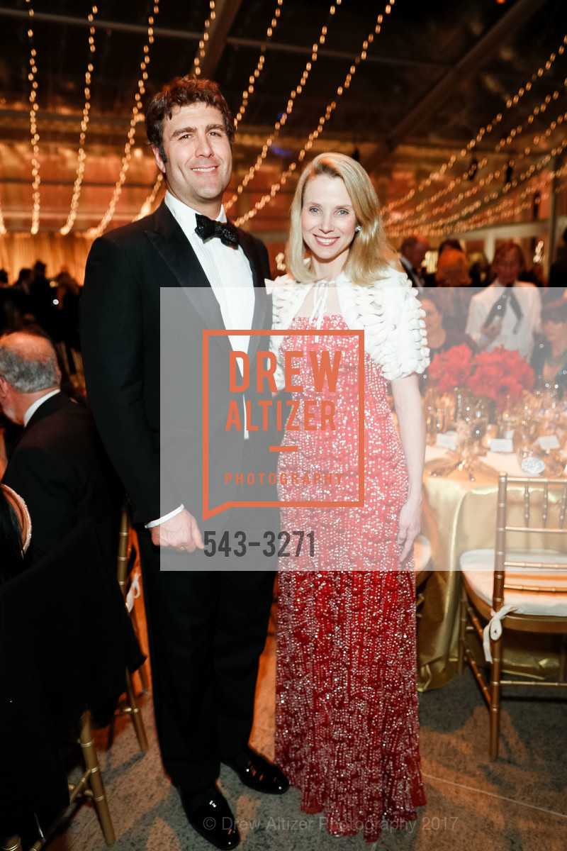 Zachary Bogue, Marissa Mayer, An Elegant Evening in the Court of Honor, Legion of Honor, December 12th, 2017, Photo #543-3271 Zachary Bogue, Marissa Mayer, Photo #543-3271