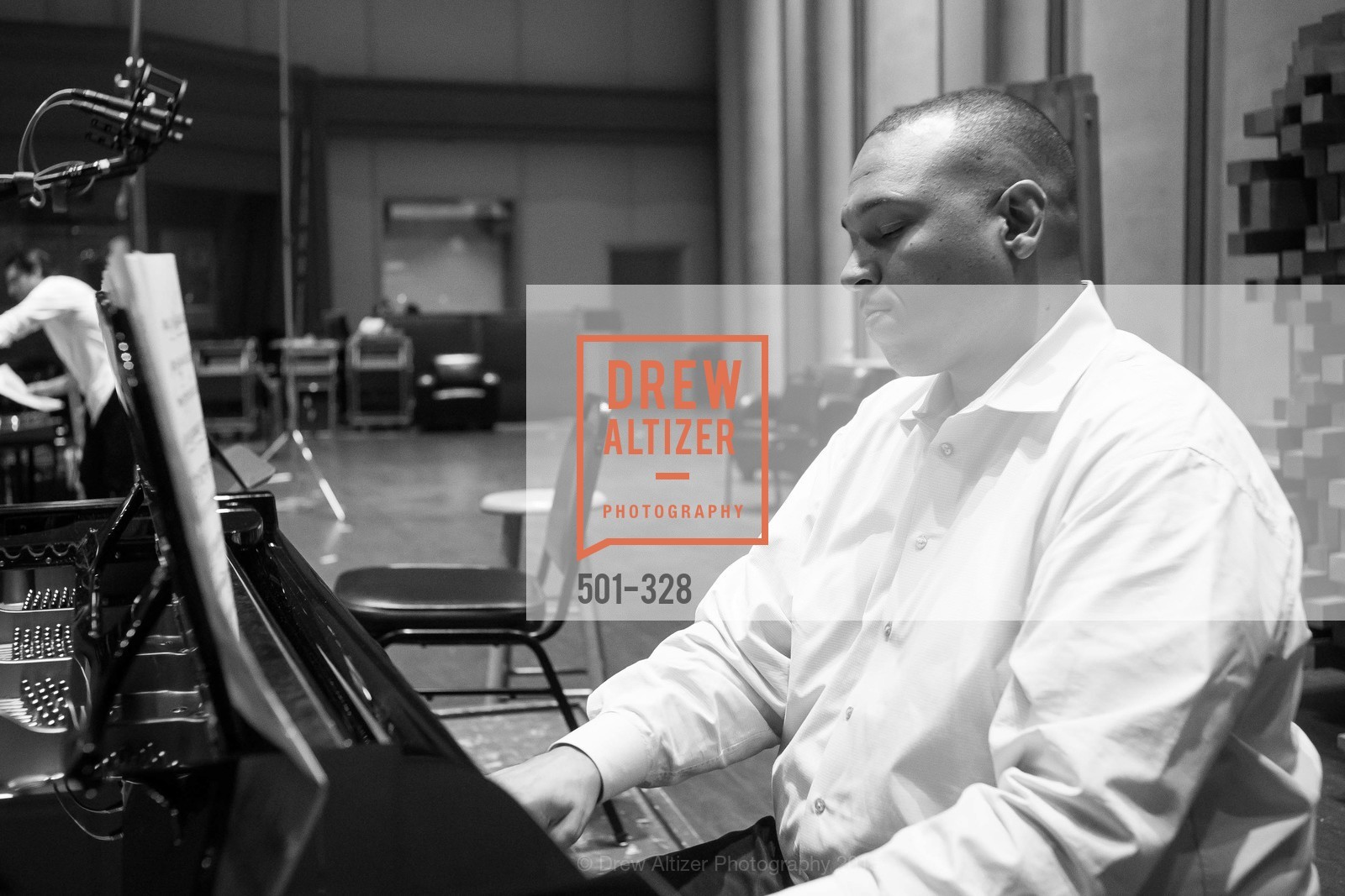 Extras, Lester Lynch Recording Project, September 30th, 2015, Photo