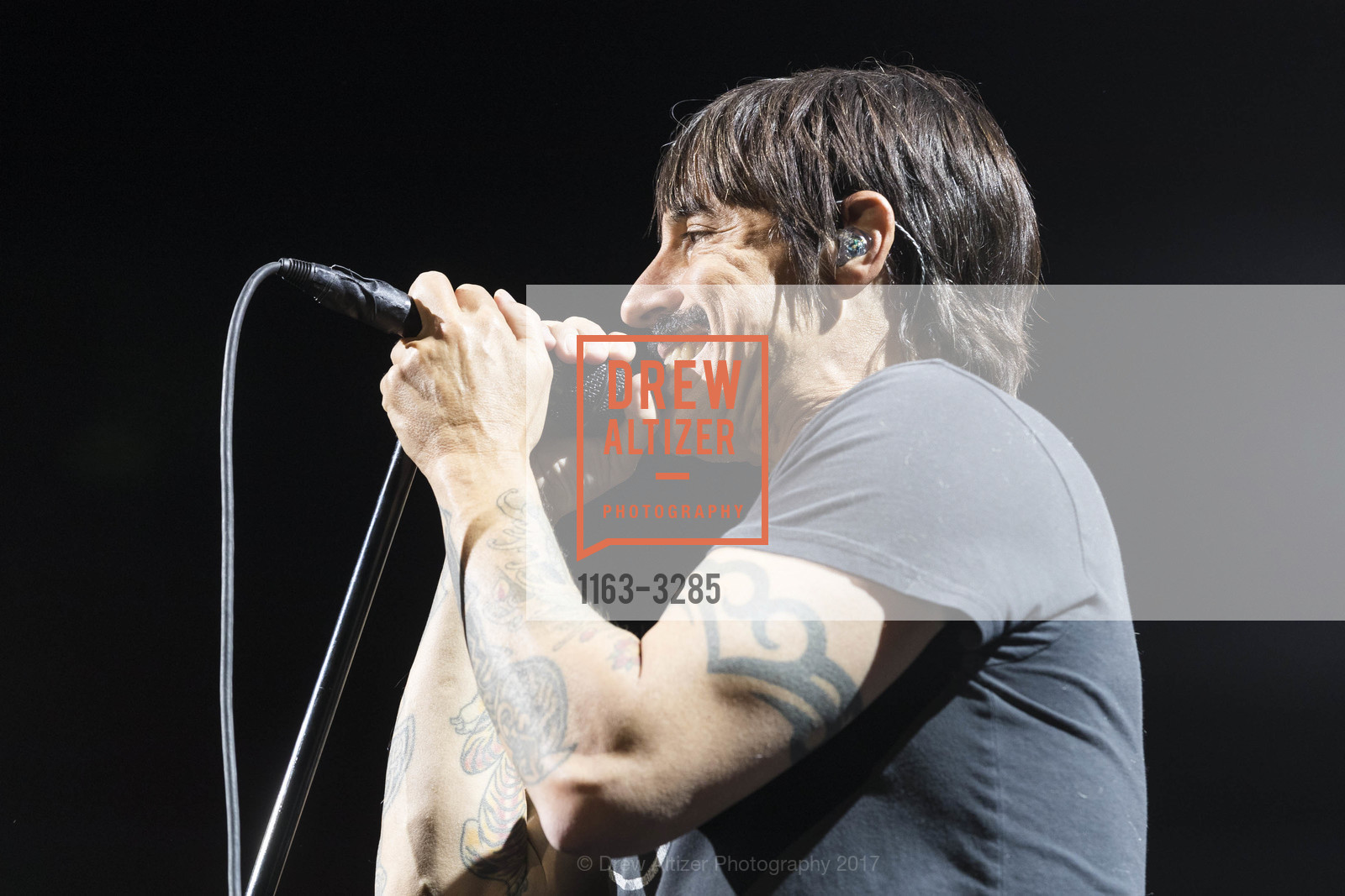 The Red Hot Chili Peppers, Photo #1163-3285