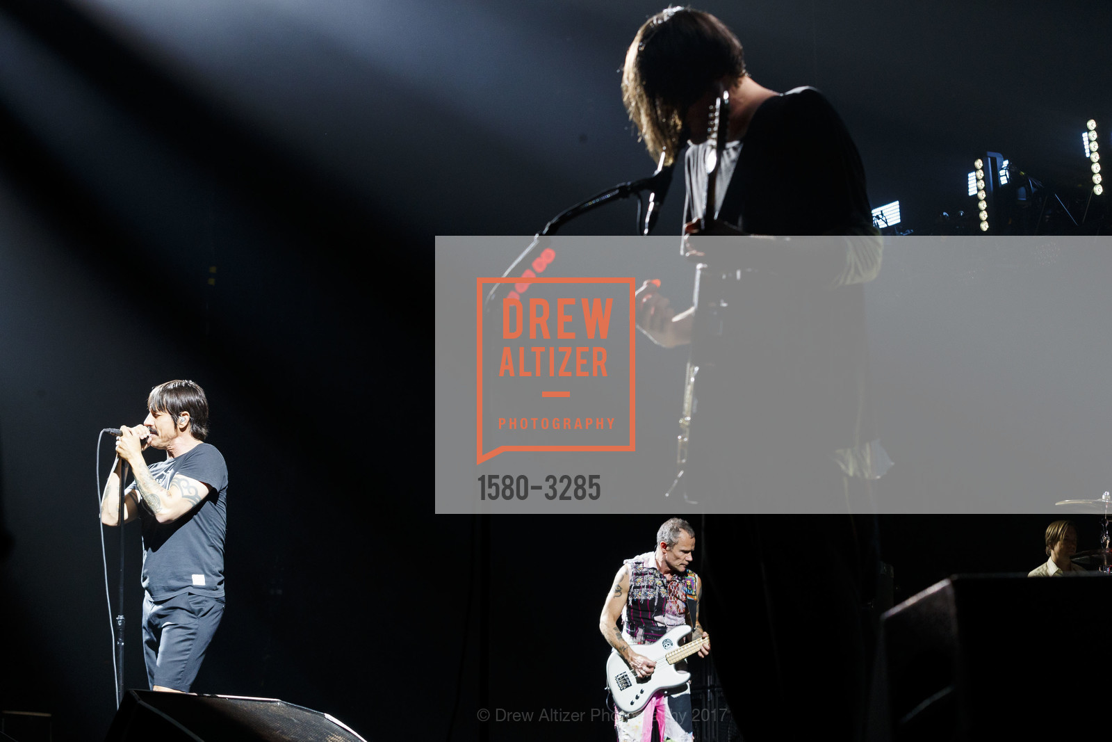 The Red Hot Chili Peppers, Photo #1580-3285