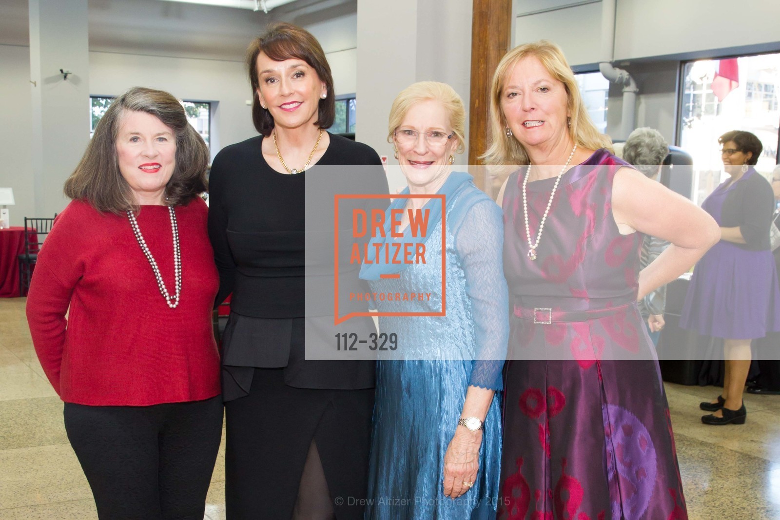 Peggy Mitchell, Elisa Stephens, Misty Tyree, Patty McCreary, Gucci & Vogue Dinner, Academy of Art University. Academy of Art University , . 1849 Washington Street, October 1st, 2015, Photo #112-329 Peggy Mitchell, Elisa Stephens, Misty Tyree, Patty McCreary, Photo #112-329