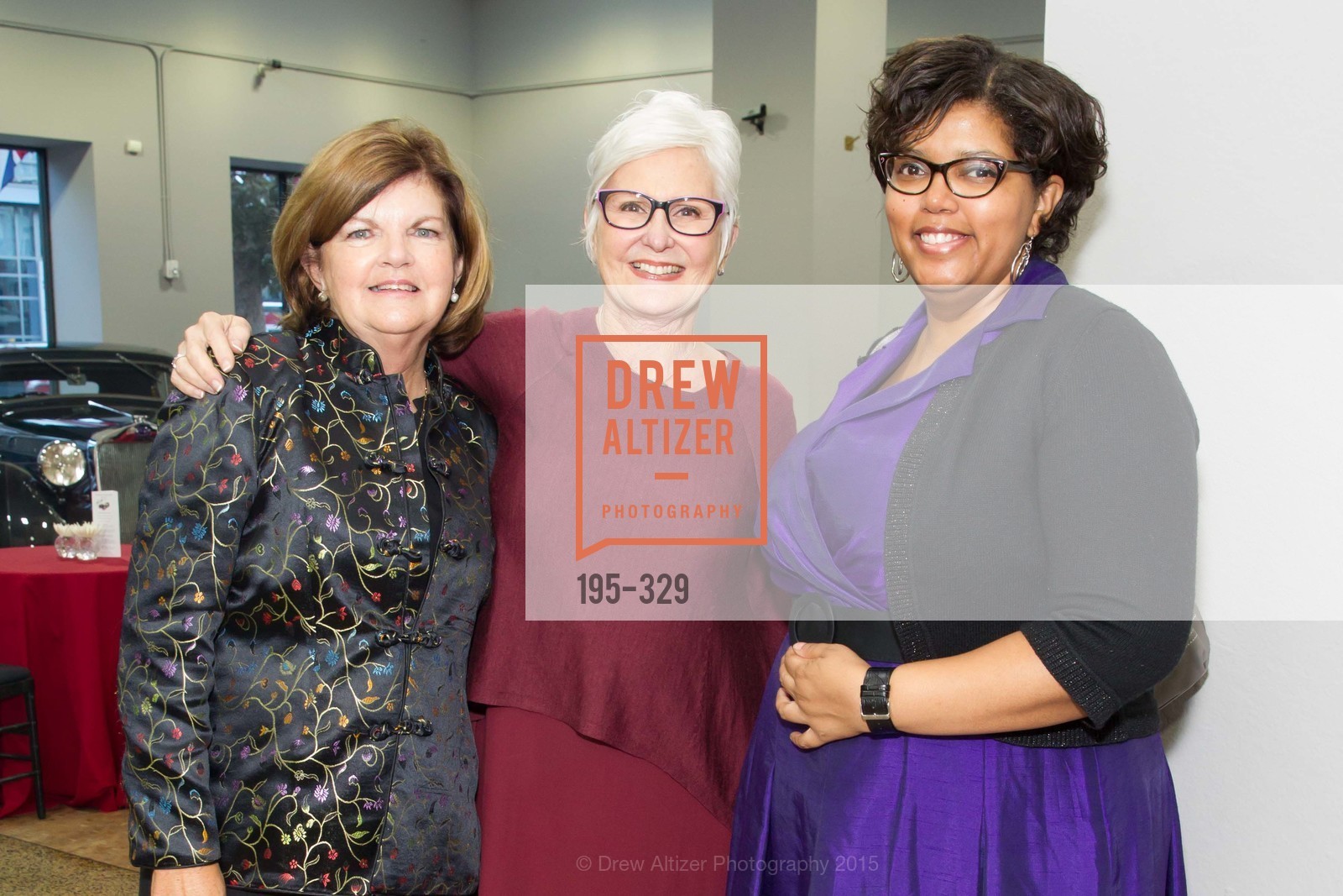Carolyn Rogers, Mary Scott, Michelle Mitchell, Gucci & Vogue Dinner, Academy of Art University. Academy of Art University , . 1849 Washington Street, October 1st, 2015, Photo #195-329 Carolyn Rogers, Mary Scott, Michelle Mitchell, Photo #195-329