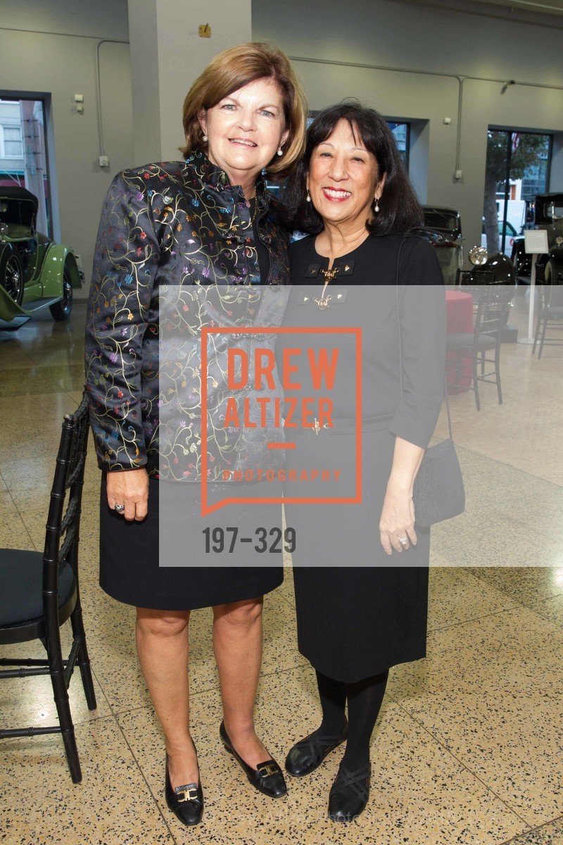 Carolyn Rogers, Gay Yamagiwa, Gucci & Vogue Dinner, Academy of Art University. Academy of Art University , . 1849 Washington Street, October 1st, 2015, Photo #197-329 Carolyn Rogers, Gay Yamagiwa, Photo #197-329