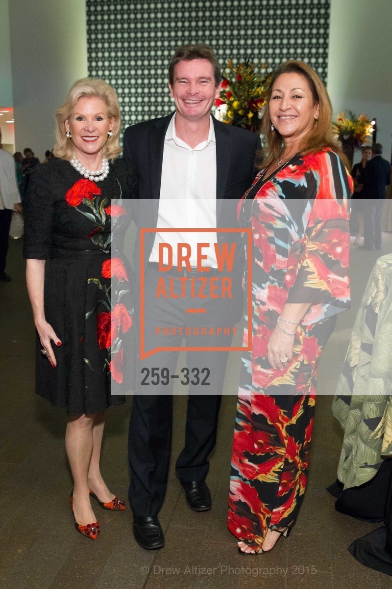 Dede Wilsey, Blair Collis, Allison Holt Gendreau, Gucci & Vogue Dinner, de Young Museum. de Young Museum, September 30th, 2015, Photo #259-332 Dede Wilsey, Blair Collis, Allison Holt Gendreau, Photo #259-332