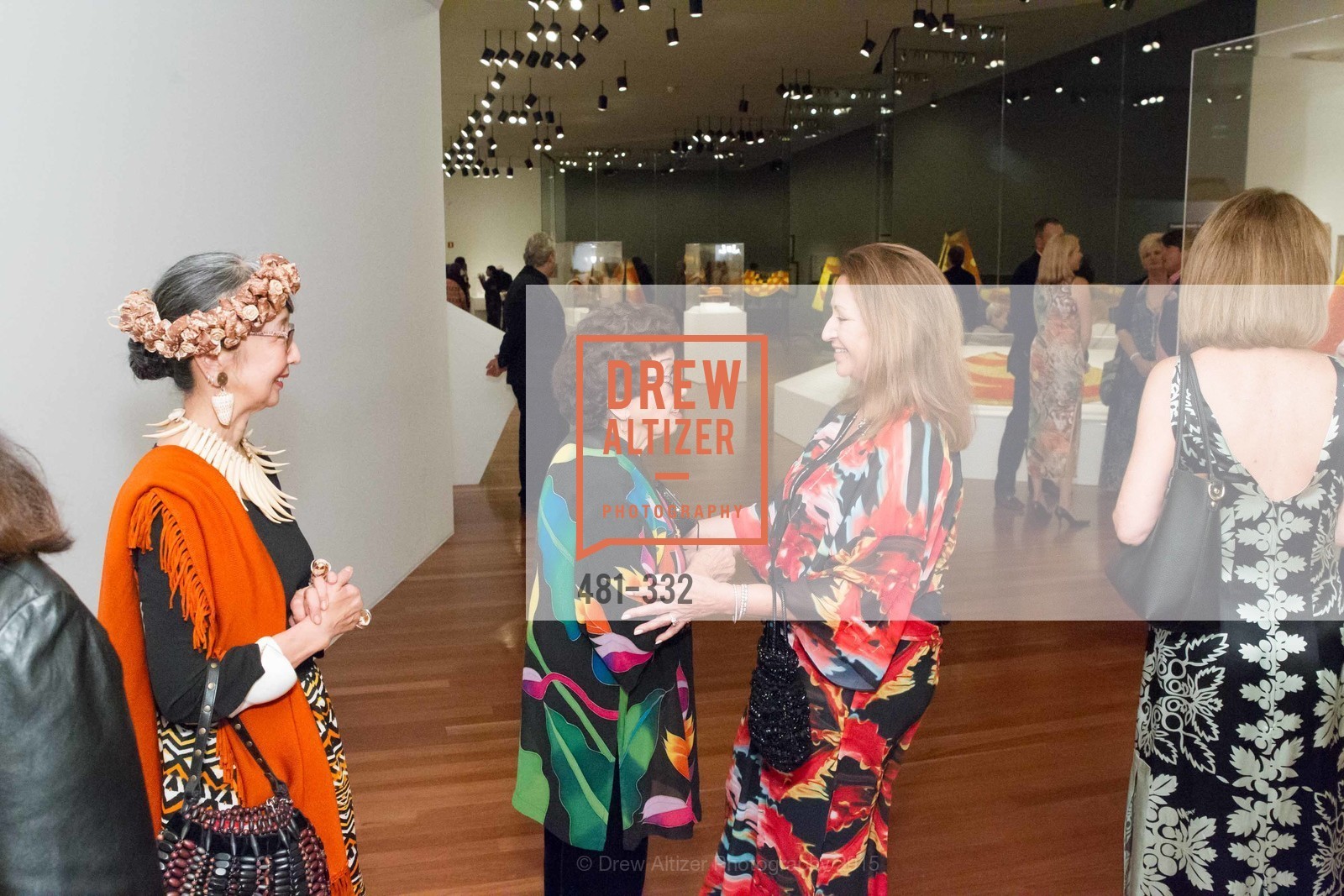 Blossom Strong, Lin Chen Willis, Allison Holt Gendreau, Gucci & Vogue Dinner, de Young Museum. de Young Museum, September 30th, 2015, Photo #481-332 Blossom Strong, Lin Chen Willis, Allison Holt Gendreau, Photo #481-332