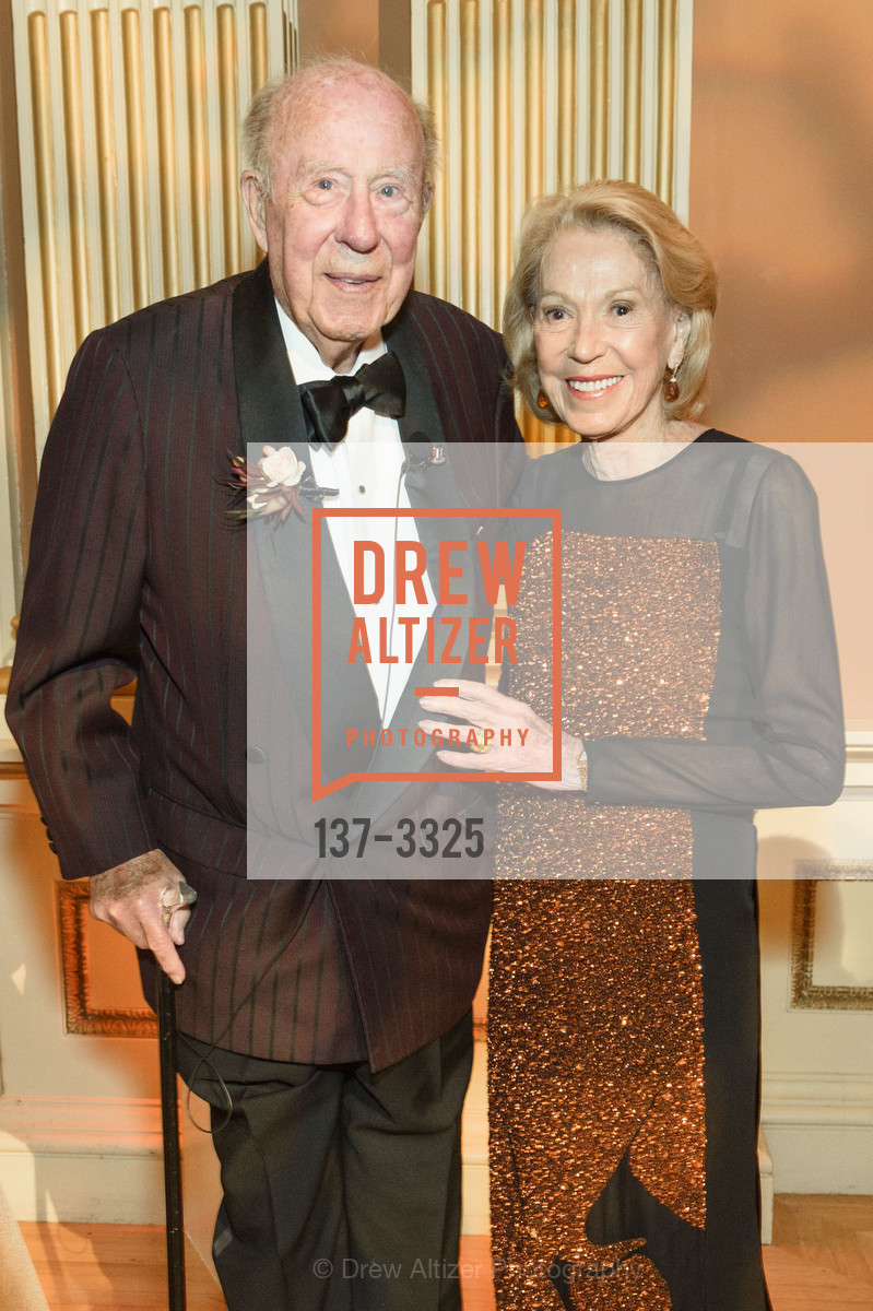 George Shultz, Charlotte Shultz, Photo #137-3325