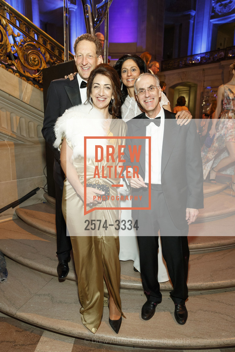 Larry Baer, Pam Baer, SF Ballet Opening Night Gala: Celestial 2018, City Hall and War Memorial Opera House. City Hall 1 Dr. Carlton B Goodlett Place, January 18th, 2018, Photo #2574-3334 Larry Baer, Pam Baer, Photo #2574-3334